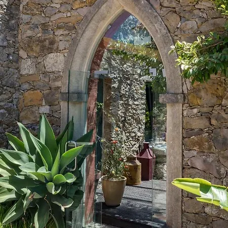 Stone-and-style With Shared Heated Pool